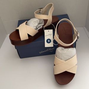 Universal Thread crossband platform size 9